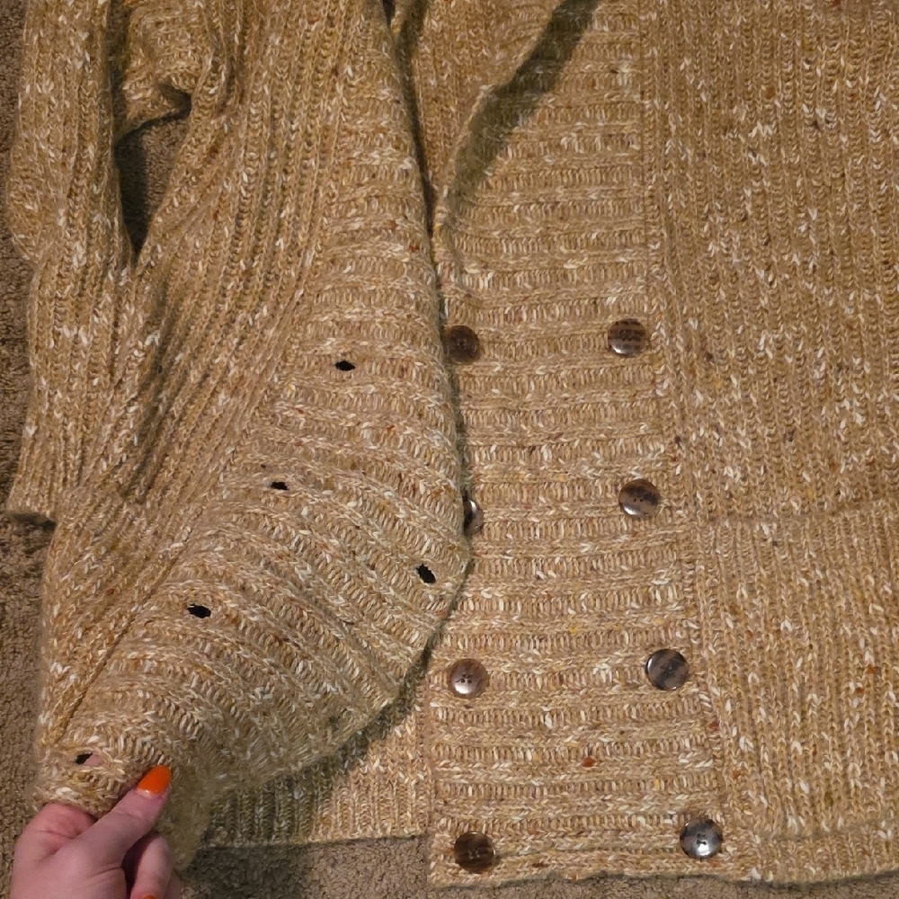 Liz Claiborne Tan Cardigan Sweater - Picture 8 of 8